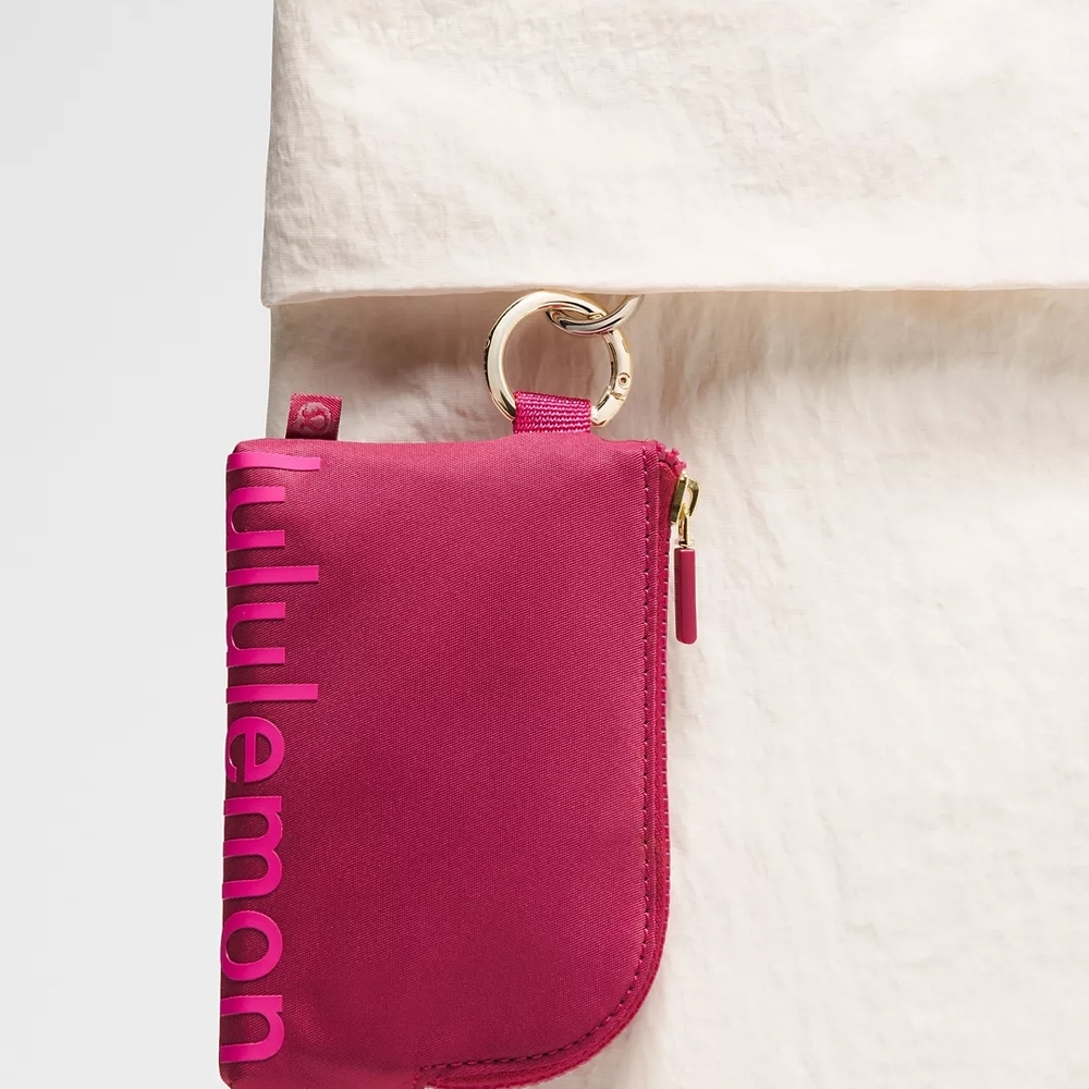 Lululemon Wallet Berry Rumble Jeweled Magenta Clippable Card Holder Pouch - Picture 2 of 4